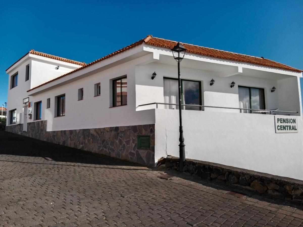 La Palma Hostel By Pension Central Fuencaliente de la Palma Bagian luar foto