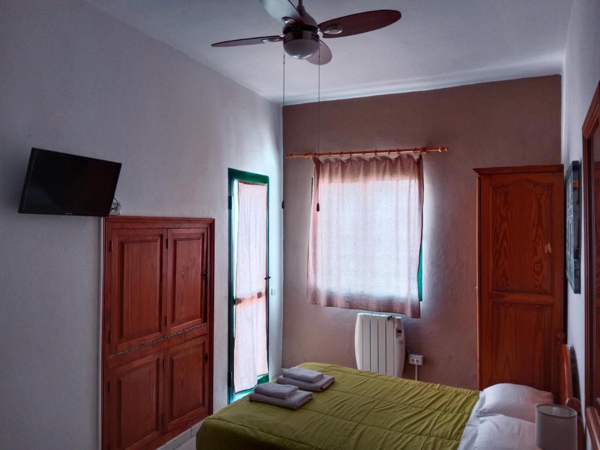 La Palma Hostel By Pension Central Fuencaliente de la Palma Bagian luar foto