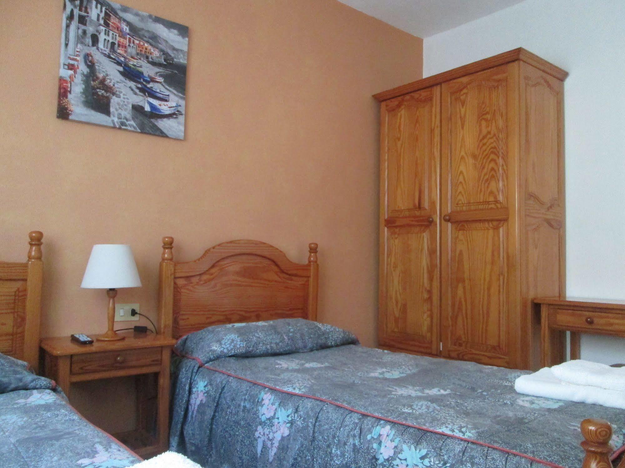 La Palma Hostel By Pension Central Fuencaliente de la Palma Bagian luar foto